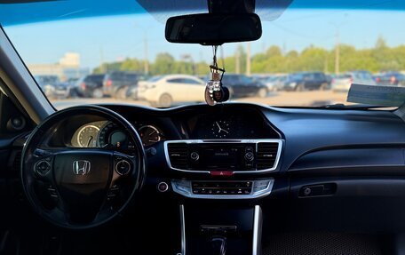 Honda Accord IX рестайлинг, 2013 год, 1 700 000 рублей, 10 фотография