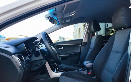 Hyundai i30 II рестайлинг, 2012 год, 899 000 рублей, 10 фотография