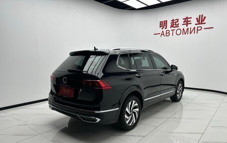 Volkswagen Tiguan II, 2022 год, 2 514 000 рублей, 4 фотография