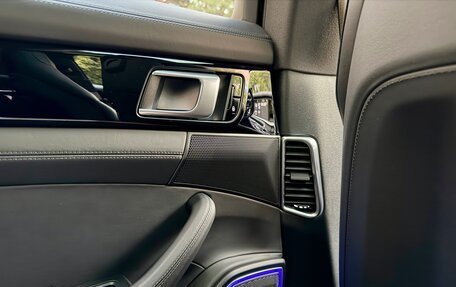 Porsche Panamera II рестайлинг, 2017 год, 5 250 000 рублей, 27 фотография