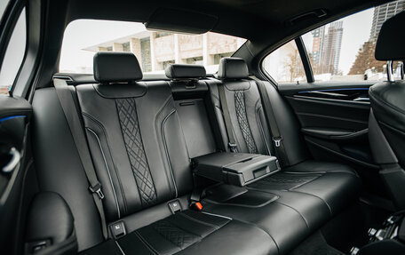 BMW 5 серия, 2018 год, 3 150 000 рублей, 32 фотография