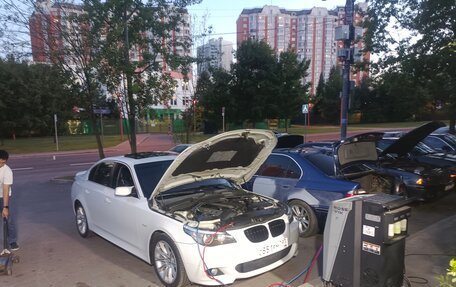 BMW 5 серия, 2003 год, 1 050 000 рублей, 2 фотография