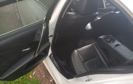 BMW 5 серия, 2003 год, 1 050 000 рублей, 9 фотография