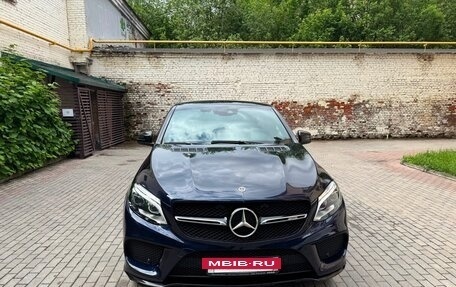 Mercedes-Benz GLE Coupe AMG, 2017 год, 5 700 000 рублей, 2 фотография