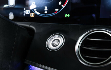 Mercedes-Benz E-Класс, 2022 год, 3 900 000 рублей, 23 фотография