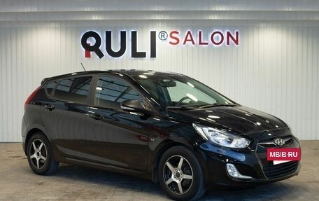 Hyundai Solaris II рестайлинг, 2011 год, 865 000 рублей, 3 фотография
