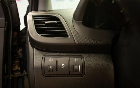 Hyundai Solaris II рестайлинг, 2011 год, 865 000 рублей, 33 фотография