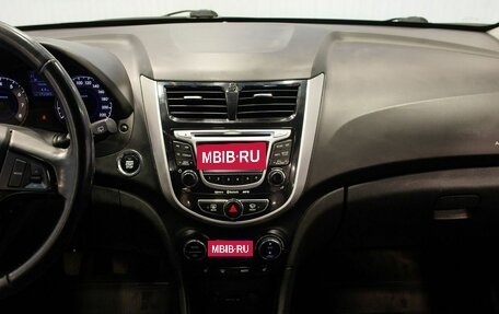 Hyundai Solaris II рестайлинг, 2011 год, 865 000 рублей, 26 фотография