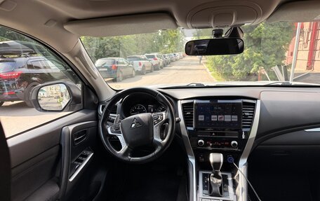 Mitsubishi Pajero Sport III рестайлинг, 2020 год, 4 110 000 рублей, 11 фотография