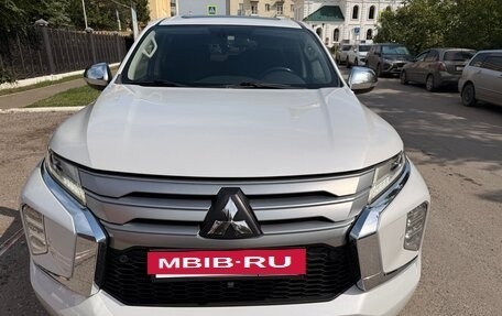Mitsubishi Pajero Sport III рестайлинг, 2020 год, 4 110 000 рублей, 13 фотография
