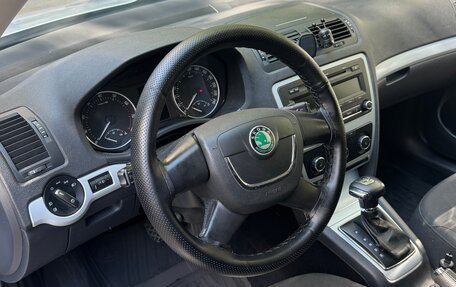 Skoda Octavia, 2011 год, 800 000 рублей, 8 фотография