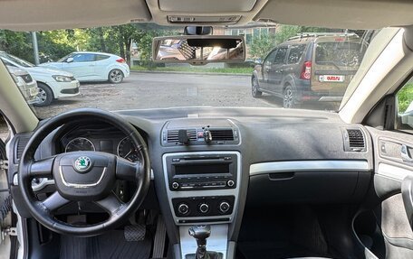 Skoda Octavia, 2011 год, 800 000 рублей, 9 фотография