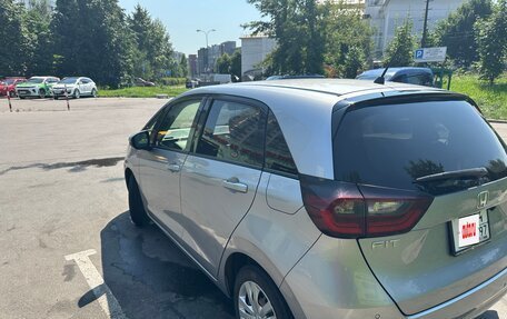 Honda Fit, 2021 год, 1 250 000 рублей, 13 фотография