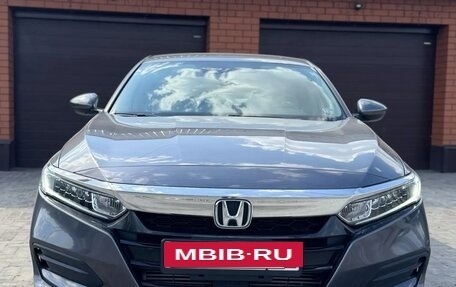 Honda Accord IX рестайлинг, 2020 год, 1 950 000 рублей, 2 фотография