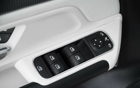 Mercedes-Benz GLB, 2021 год, 3 149 077 рублей, 16 фотография