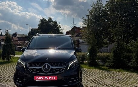 Mercedes-Benz V-Класс, 2019 год, 5 200 000 рублей, 2 фотография