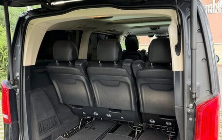 Mercedes-Benz V-Класс, 2019 год, 5 200 000 рублей, 6 фотография