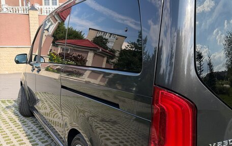 Mercedes-Benz V-Класс, 2019 год, 5 200 000 рублей, 5 фотография
