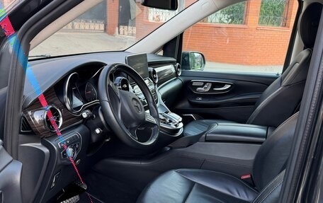 Mercedes-Benz V-Класс, 2019 год, 5 200 000 рублей, 9 фотография
