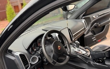 Porsche Cayenne III, 2011 год, 2 100 000 рублей, 10 фотография