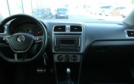 Volkswagen Polo VI (EU Market), 2016 год, 940 000 рублей, 11 фотография