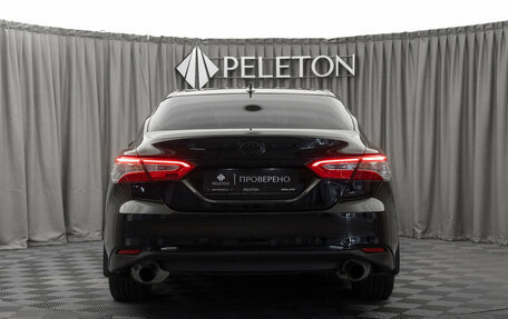 Toyota Camry, 2021 год, 2 850 000 рублей, 6 фотография