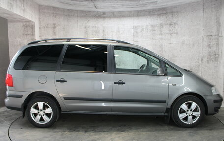 Volkswagen Sharan I рестайлинг, 2008 год, 832 000 рублей, 5 фотография