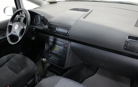 Volkswagen Sharan I рестайлинг, 2008 год, 832 000 рублей, 10 фотография