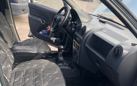 Renault Logan I, 2006 год, 150 000 рублей, 13 фотография