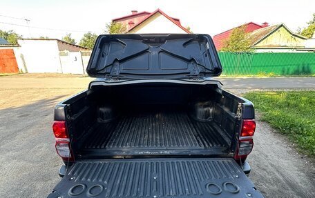 Toyota Hilux VII, 2011 год, 1 900 000 рублей, 9 фотография