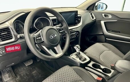 KIA cee'd III, 2020 год, 1 900 000 рублей, 8 фотография