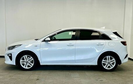 KIA cee'd III, 2020 год, 1 900 000 рублей, 21 фотография