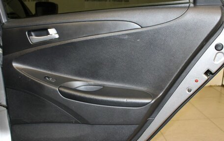 Hyundai Sonata VI, 2012 год, 875 000 рублей, 21 фотография
