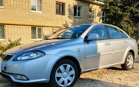 Daewoo Gentra II, 2013 год, 670 000 рублей, 2 фотография