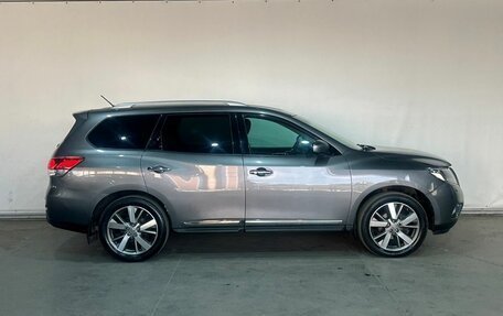 Nissan Pathfinder, 2015 год, 1 835 000 рублей, 8 фотография