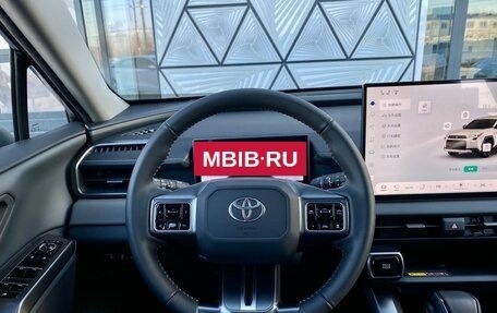 Toyota RAV4, 2026 год, 4 550 000 рублей, 19 фотография