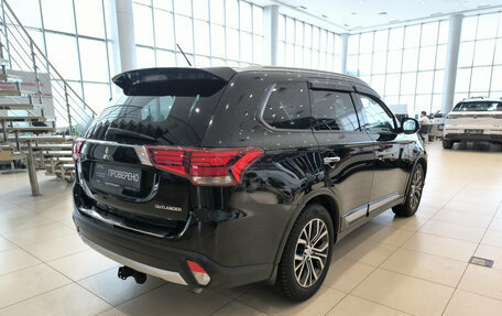 Mitsubishi Outlander III рестайлинг 3, 2016 год, 2 050 000 рублей, 6 фотография