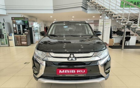 Mitsubishi Outlander III рестайлинг 3, 2016 год, 2 050 000 рублей, 2 фотография