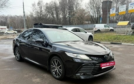 Toyota Camry, 2021 год, 3 450 000 рублей, 3 фотография