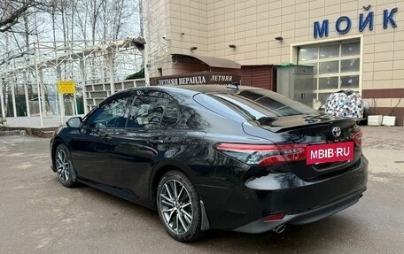 Toyota Camry, 2021 год, 3 450 000 рублей, 7 фотография