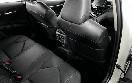 Toyota Camry, 2021 год, 3 310 000 рублей, 11 фотография