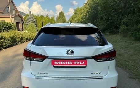 Lexus RX IV рестайлинг, 2020 год, 5 000 000 рублей, 4 фотография