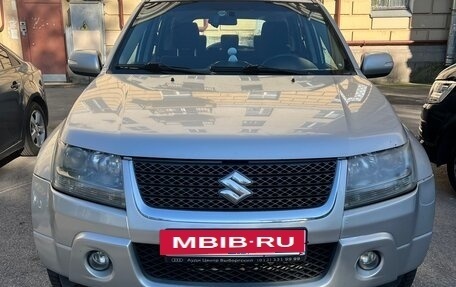 Suzuki Grand Vitara, 2011 год, 650 000 рублей, 2 фотография