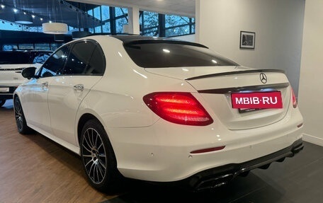 Mercedes-Benz E-Класс, 2017 год, 2 990 000 рублей, 6 фотография