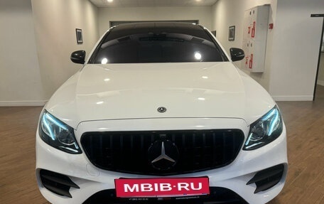 Mercedes-Benz E-Класс, 2017 год, 2 990 000 рублей, 2 фотография