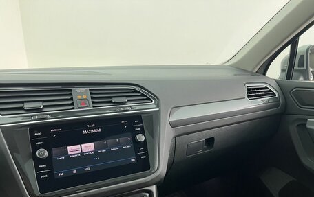 Volkswagen Tiguan II, 2018 год, 3 000 000 рублей, 16 фотография