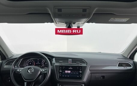 Volkswagen Tiguan II, 2018 год, 3 000 000 рублей, 9 фотография