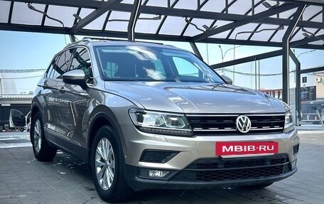 Volkswagen Tiguan II, 2017 год, 2 250 000 рублей, 2 фотография