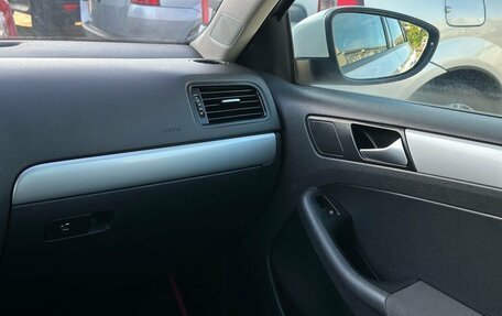 Volkswagen Jetta VI, 2012 год, 829 000 рублей, 17 фотография