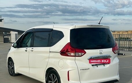 Honda Freed II, 2019 год, 1 300 000 рублей, 3 фотография